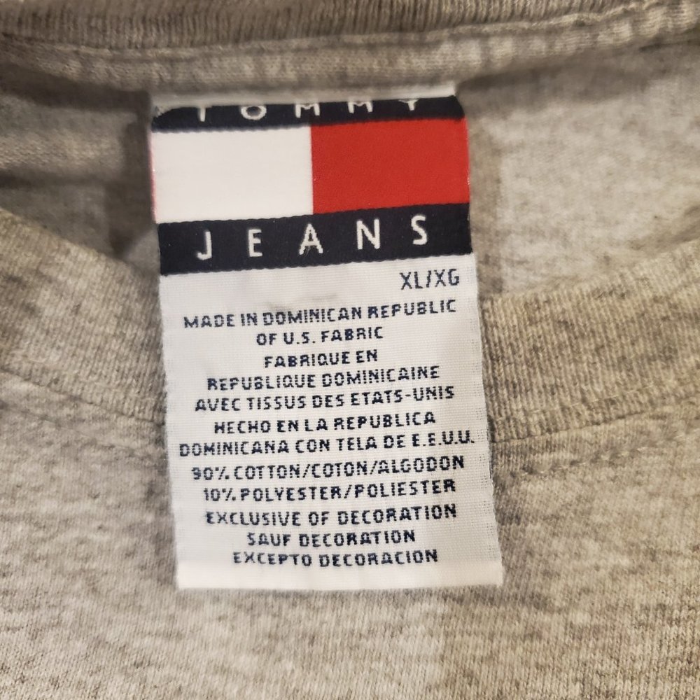 Tommy Hilfiger XL  T - shirt - Picture 2 of 2